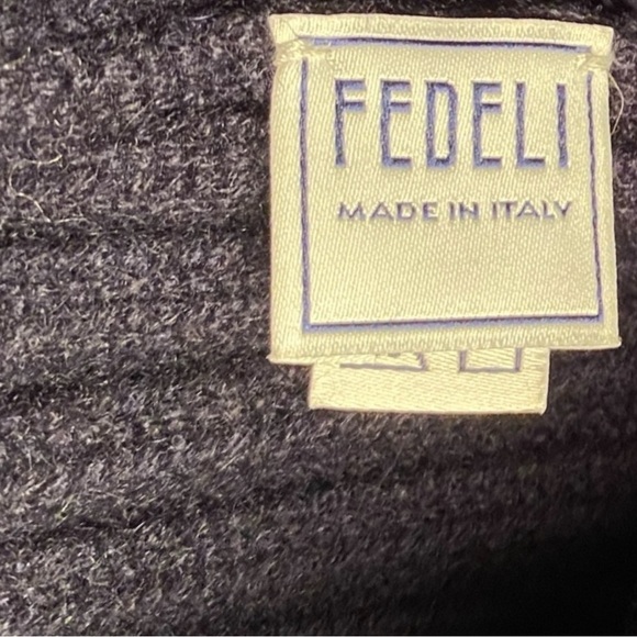 Fedeli 100% Italian Cashmere Blue Ribbed Beanie Like New - Picture 4 of 8